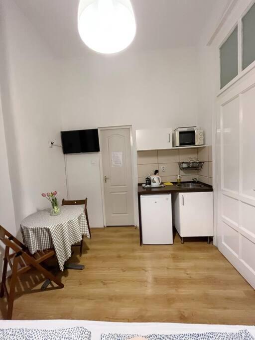 12# Sunflower Cozy Apartment ブダペスト エクステリア 写真