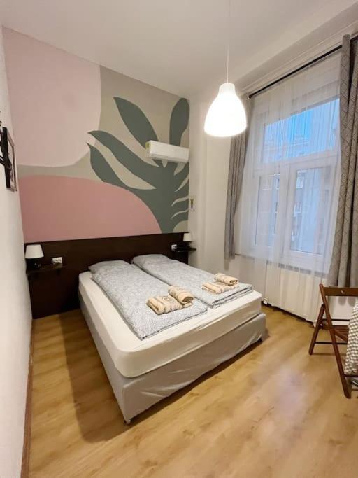 12# Sunflower Cozy Apartment ブダペスト エクステリア 写真