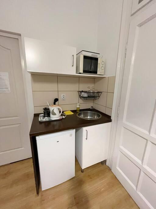 12# Sunflower Cozy Apartment ブダペスト エクステリア 写真